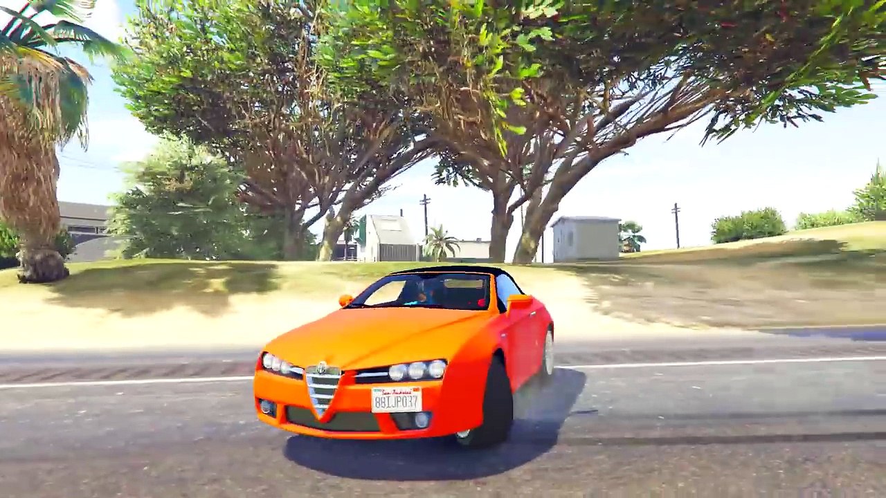 Şimşek McQueen ve Örümcek Adam Yeni Özel Araba Mağazasında (Çizgi Film Tadında Türkçe Dubl