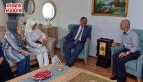 (15 Ağustos 2017) BAKAN MEHMET ÖZHASEKİ,  15 TEMMUZ ŞEHİDİNİN EVİNİ ZİYARET ETTİ