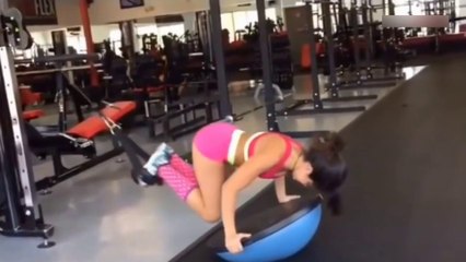 Girls Gym Workout Fail Compilation