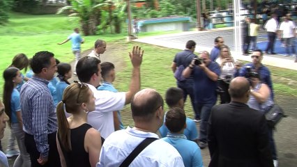 Gobernador y secretaria de Educación visita escuela Julián Marrero de Corozal