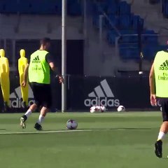 Le but à l'entrainement de CR7 copié-collé de celui face au Barça