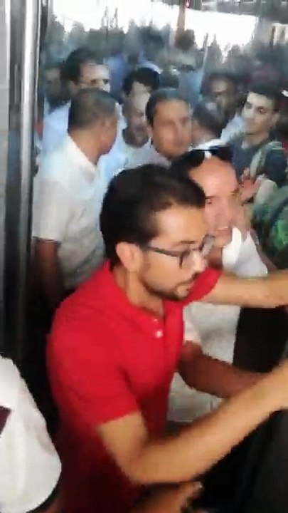 سليم الرياحي يعود لمفره برفقة انصاره