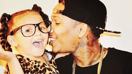 Single Dad Learns To Do His Daughter's Hair