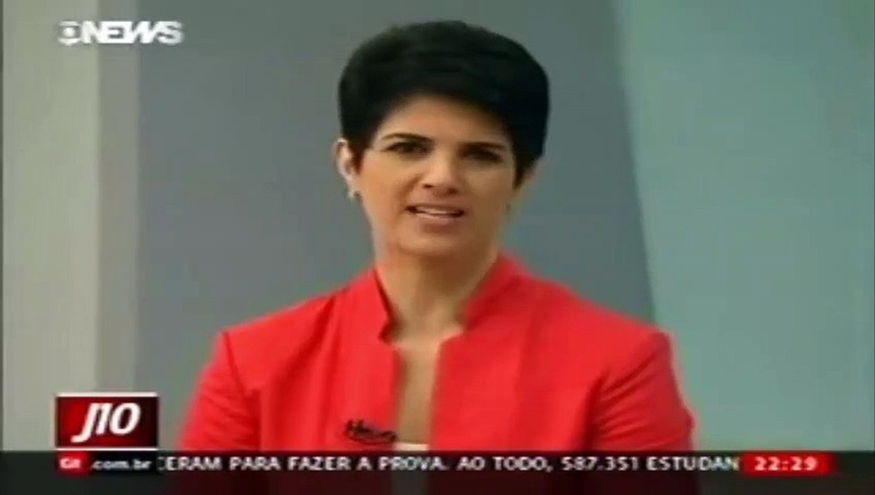 Pigarro ataca jornalista ao vivo!