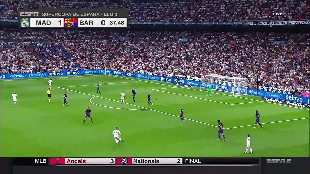 Karim Benzema Goal - Real Madrid vs Barcelona 2-0 - 16.08.2017