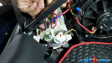 ติดตั้งกล้องติดรถยนต์แบบไม่ใช้ช่องจุดบุหรี่เดิม สำหรับ Mitsubishi Mirage Attrage