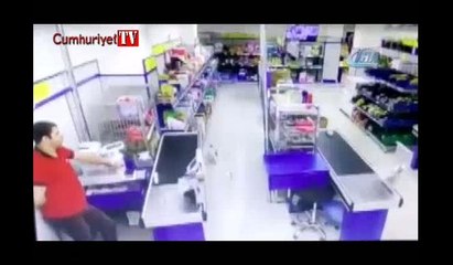 İstanbul’da film gibi soygun kamerada