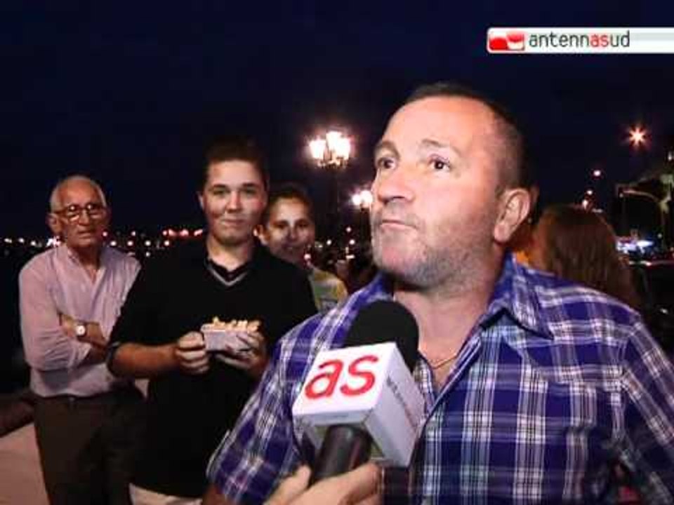 TG 25.07.11 Bari, contro la chiusura del lungomare, proteste di ambulanti e cittadini