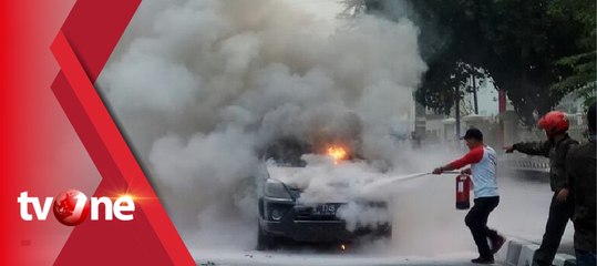 Satu Unit Mobil Terbakar di Jakarta dan Serang