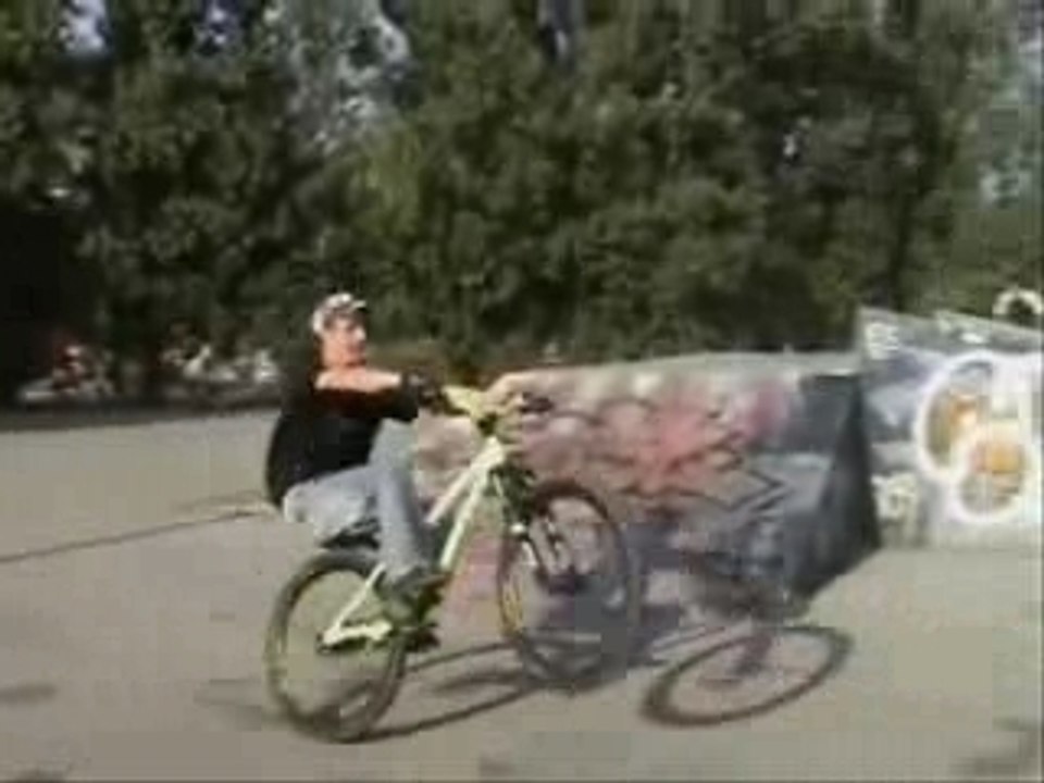 nouvelle vidéo de moi en moon