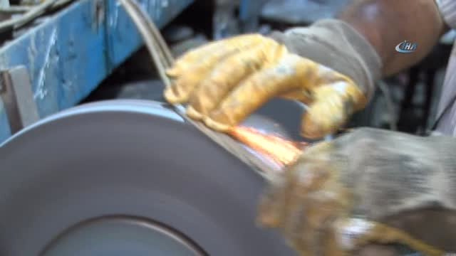 50 Yıllık Demirciden Bıçakları Son Güne Bırakmayın Uyarısı