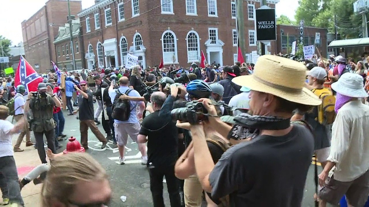 Charlottesville: Trump sieht Schuld auf beiden Seiten