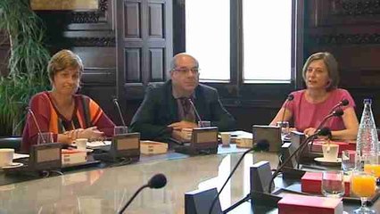 El Parlament aplaza la tramitación de la ley del referéndum