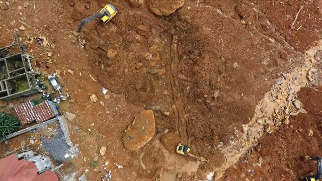 Centenas de mortos e desaparecidos em Serra Leoa