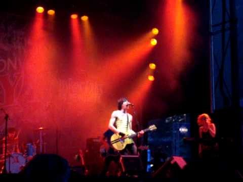 Ariel aux Francofolies de Montréal 2009 - Nos amis zombies