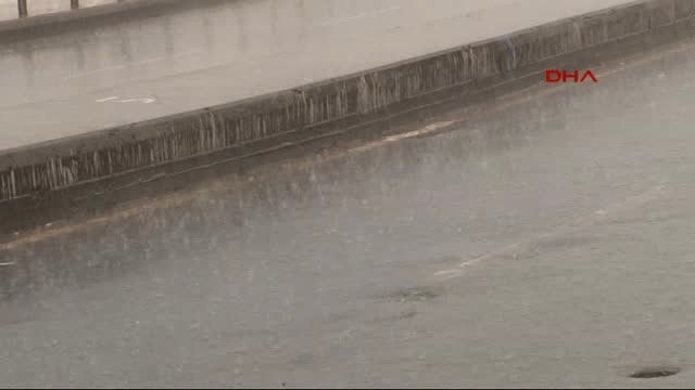 Ek Görüntü-İstanbul'da Sağanak Yağmur