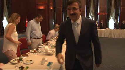 AK Parti Genel Başkan Yardımcısı Yılmaz, Ekonomi Muhabirleriyle Bir Araya Geldi-1