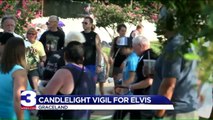Fans Flock to Graceland to Mark 40th Anniversary of Elvis Presley's Death