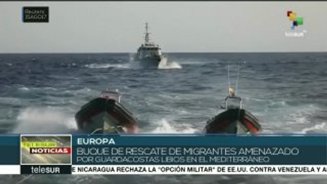 Guardia Costera libia amenaza a buque de rescate de migrantes