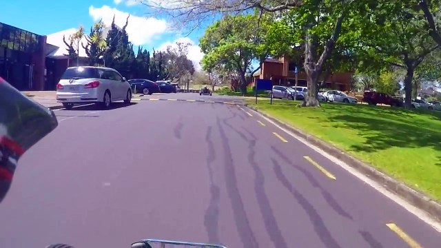 Ils font du karting à fond dans leur lycée en pleine journée !!