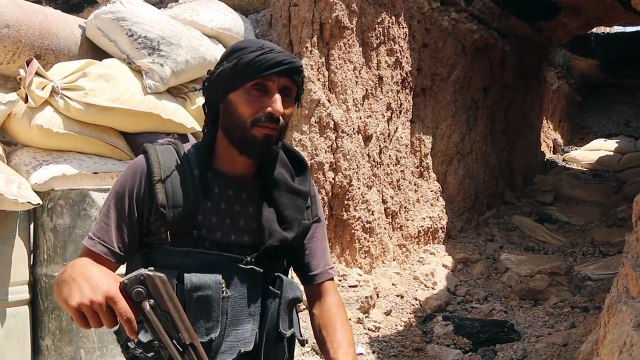 Fighting between rebels and Syrian regime near Damascus