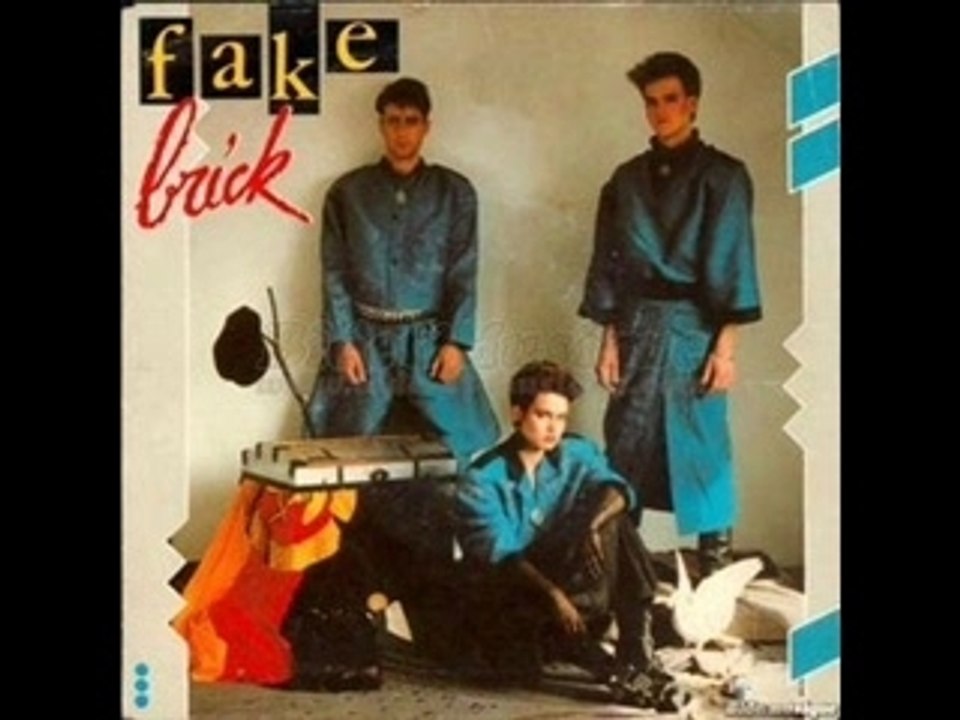 FAKE- RIGHT