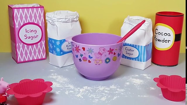 Peppa Pig Creations! - Peppa Pig Creation 18 - Bake cupcakes with Peppa and George! (new 2017)