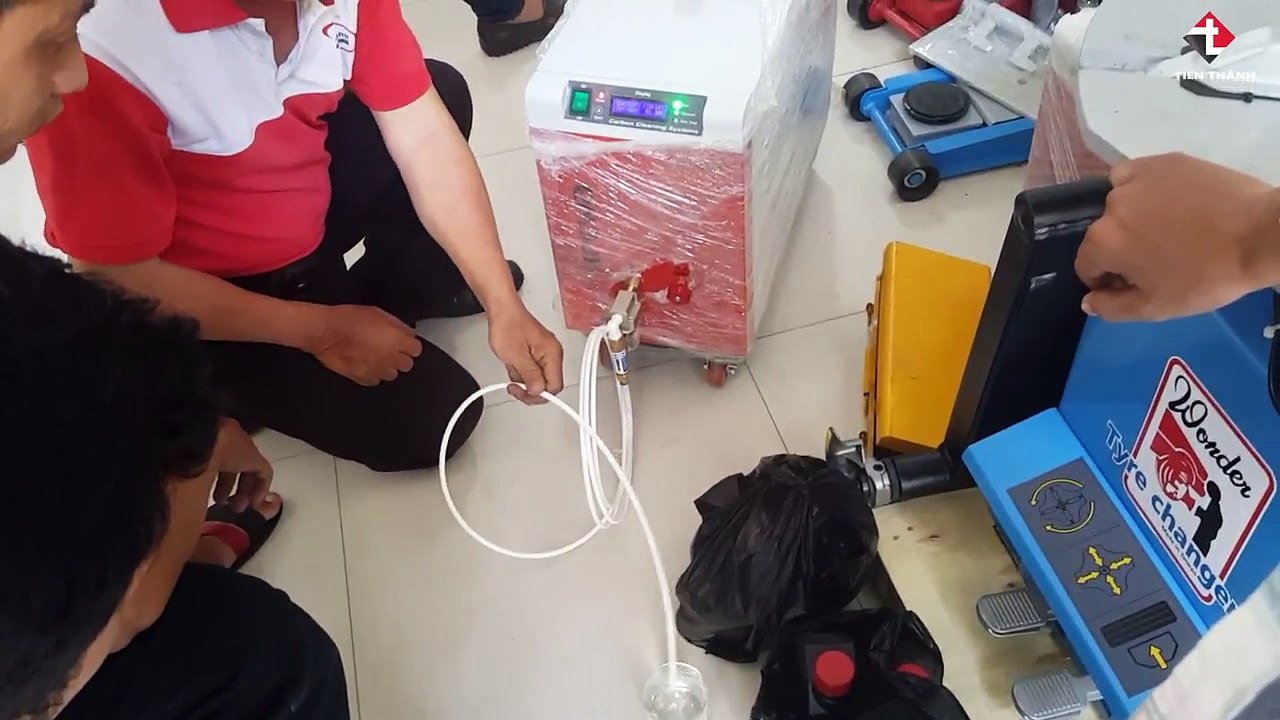 Máy vệ sinh buồng đốt xe máy HP EWA 386FV