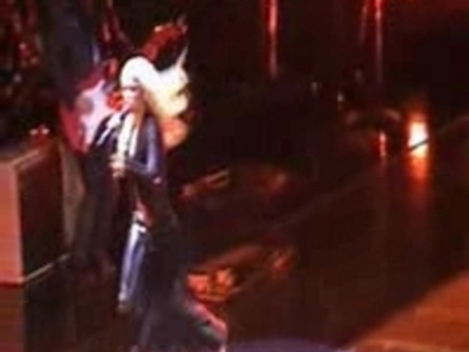 Shakira Ciega Sordomuda