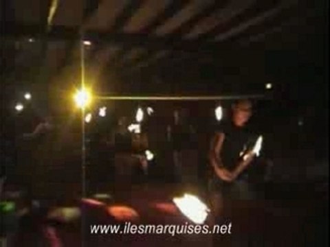 Danse du feu- iles marquises