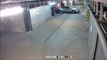 Cet automobiliste bourré défonce tous les murs en sortant d'un parking !