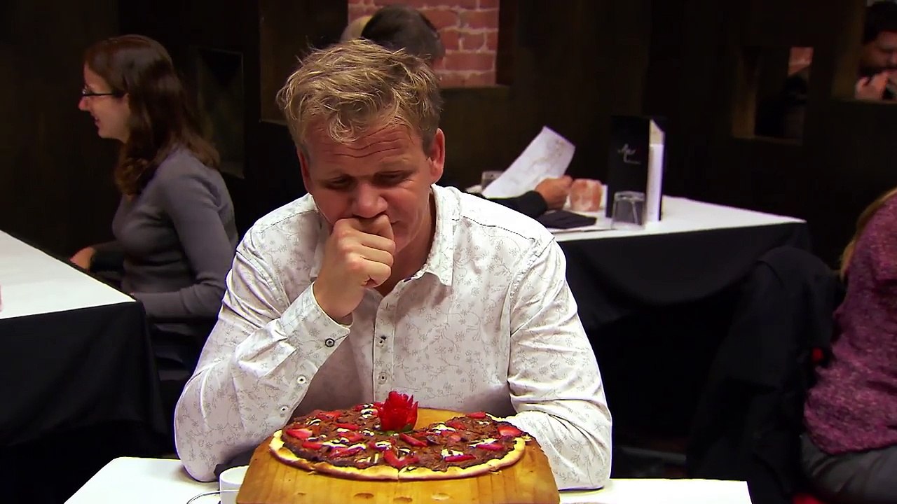 Head Chef FAINTS on Gordon! _ Hotel Hell-95PfKJsw9v8