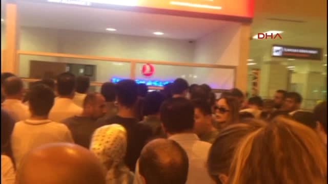 Diyarbakır Havalimanı Uçuşlara Kapatıldı Ek