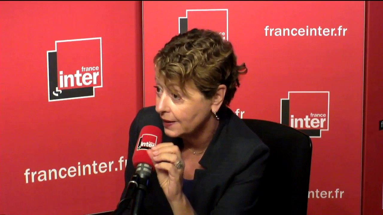 Adeline Hazan : "J'ai proposé que soient autorisés dans les prisons des téléphones portables bridés"
