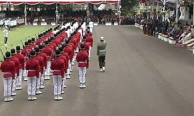 Upacara Pengibaran Bendera di Istana Berlangsung Meriah