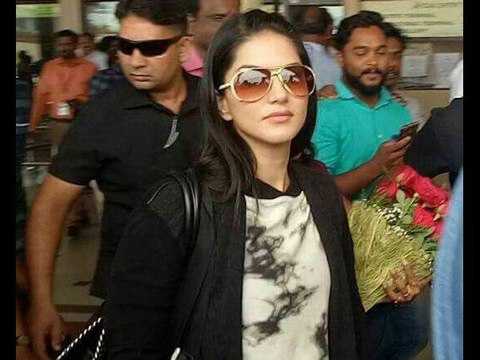 സണ്ണി ലിയോണ്‍ കൊച്ചിയിലെത്തിയപ്പോള്‍ | Filmibeat Malayalam