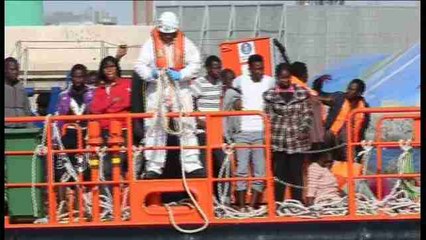 Rescatados casi 600 inmigrantes en un solo día en las costas españolas