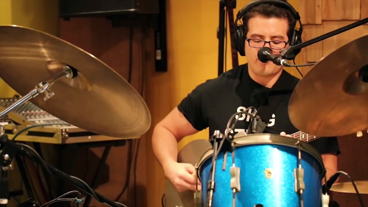 Rush Tom Sawyer Guitar, Drums, Vocals SIMULTANEOUSLY!