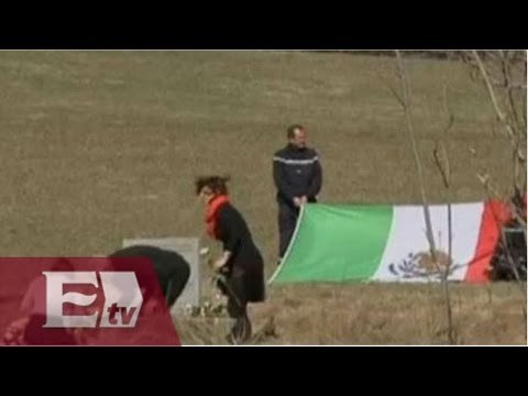Colocan bandera de México en los alpes franceses en memoria a mexicanas fallecidas / Vianey Esquinca