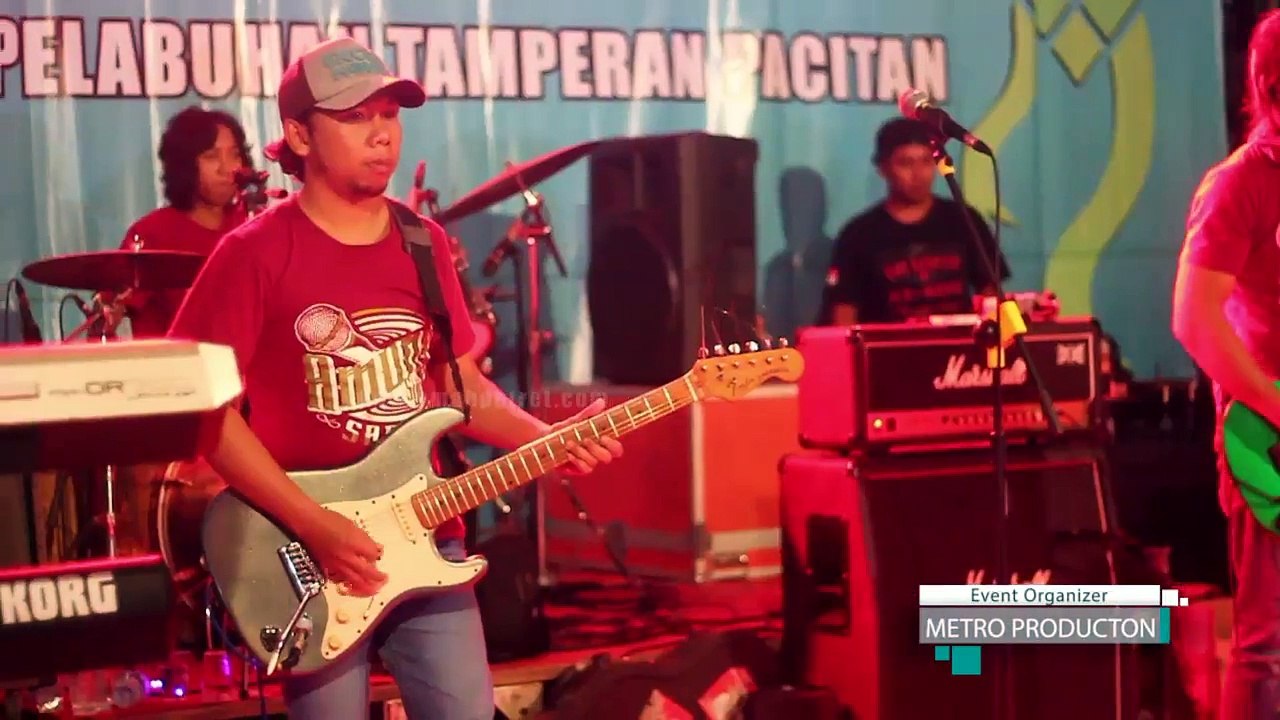 Debu Jalanan - Yeyen Vivia - SAGITA live Tamperan Pacitan