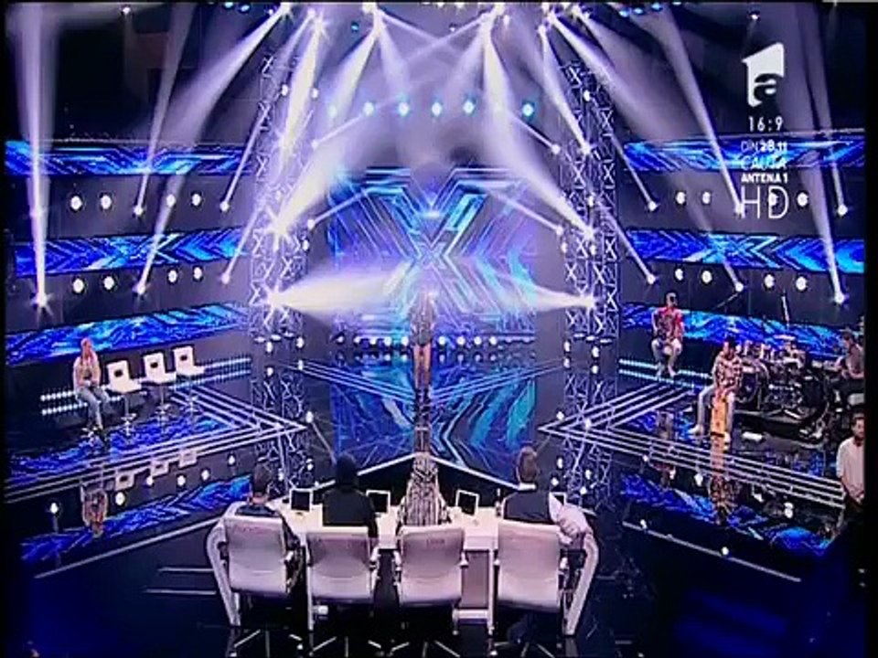 Iggy Azalea Black Widow ft. Rita Ora. Vezi aici cum cântă Alupei Andreea Emilia la X Facto