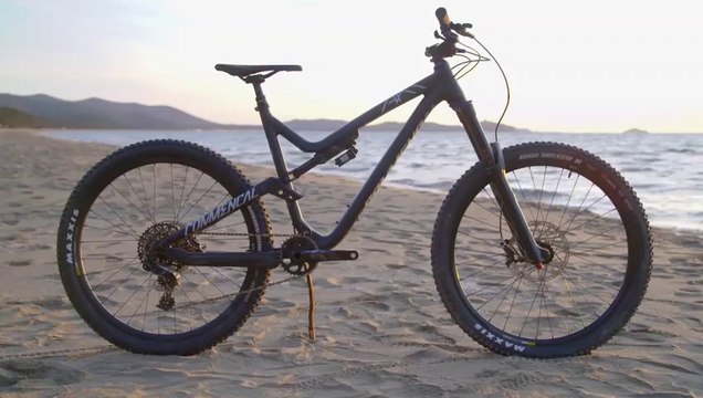 Enduro Bike Of The Year - Contender - Commencal Meta AM V4.2 Race Bike Radar