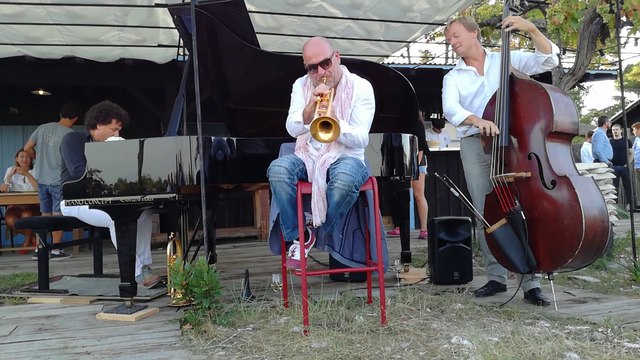 Cap-Ferret : Jacky Terrasson en concert impromptu au Mimbeau