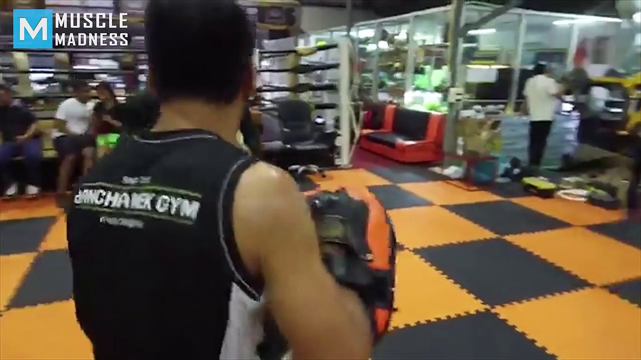 MUAY THAI MONSTER Buakaw Banchamek | Muscle Madness