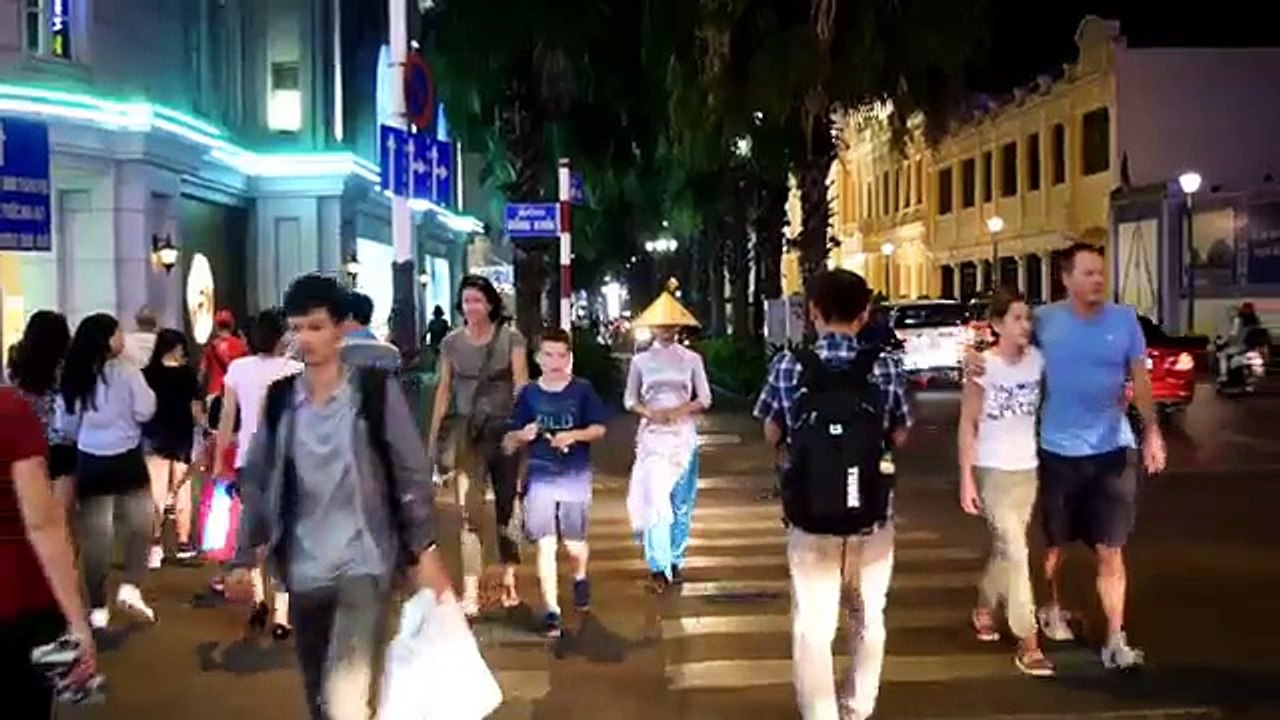 Amazing Saigon Night wonderful hip hop dancers