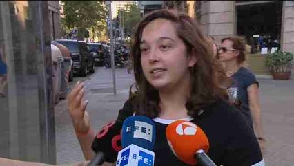 Mossos evacúan a centenares de turistas de comercios del centro tras atentado