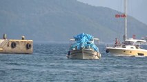 Muğla Marmaris'te Çevreci Çift, 14 Saatte Koylarda 10 Ton Çöp Topladı