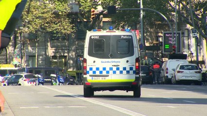 13 muertos y 80 heridos en el atentado en La Rambla