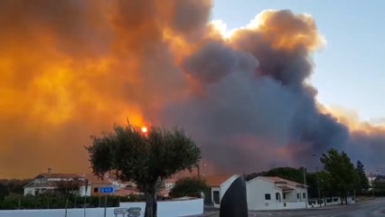Incendios obligan a evacuar a vecinos de varios pueblos portugueses