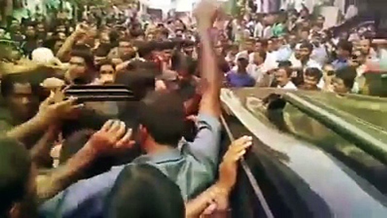 నంద్యాలలో జగన్ అన్నను చూసి C.M.. C.M అంటూ నిదాదించిన యువత..!! #AnnaVastunnadu